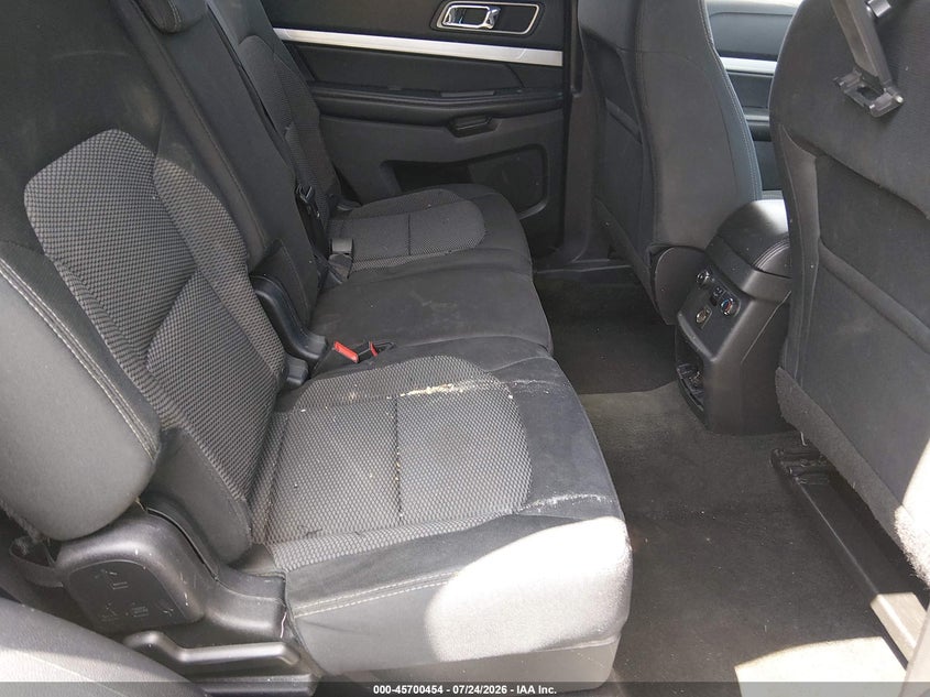 2016 FORD EXPLORER auction photo 8