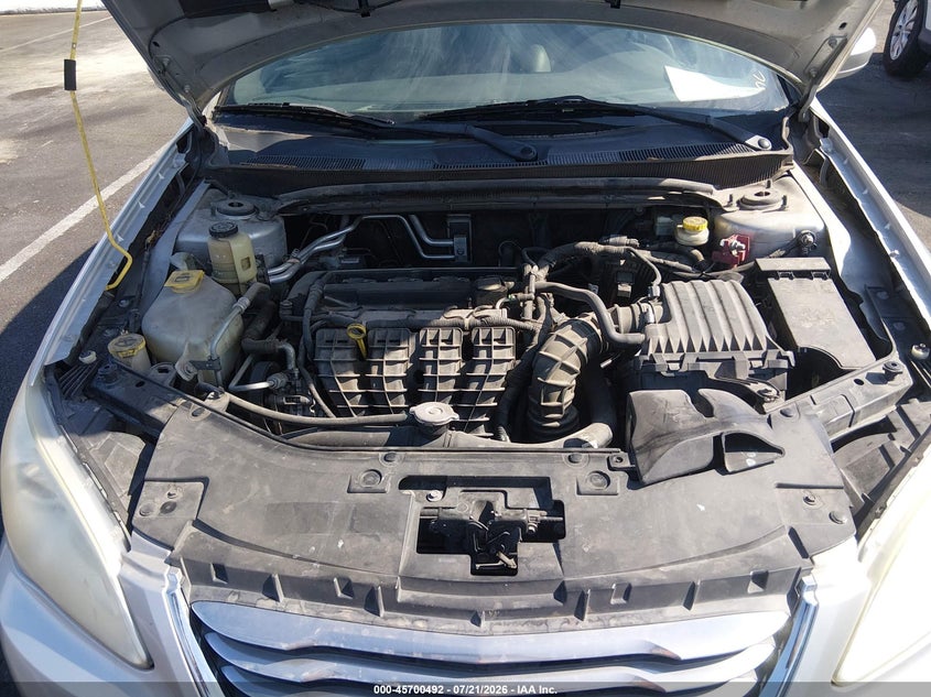 2011 Chrysler 200 Touring VIN: 1C3BC2EB5BN532487 Lot: 45700492