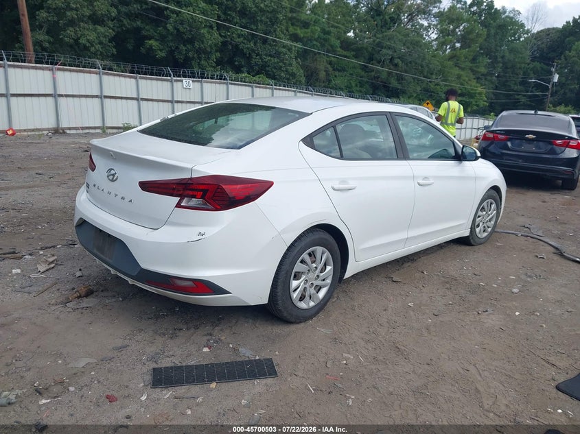 2019 HYUNDAI ELANTRA auction photo 4