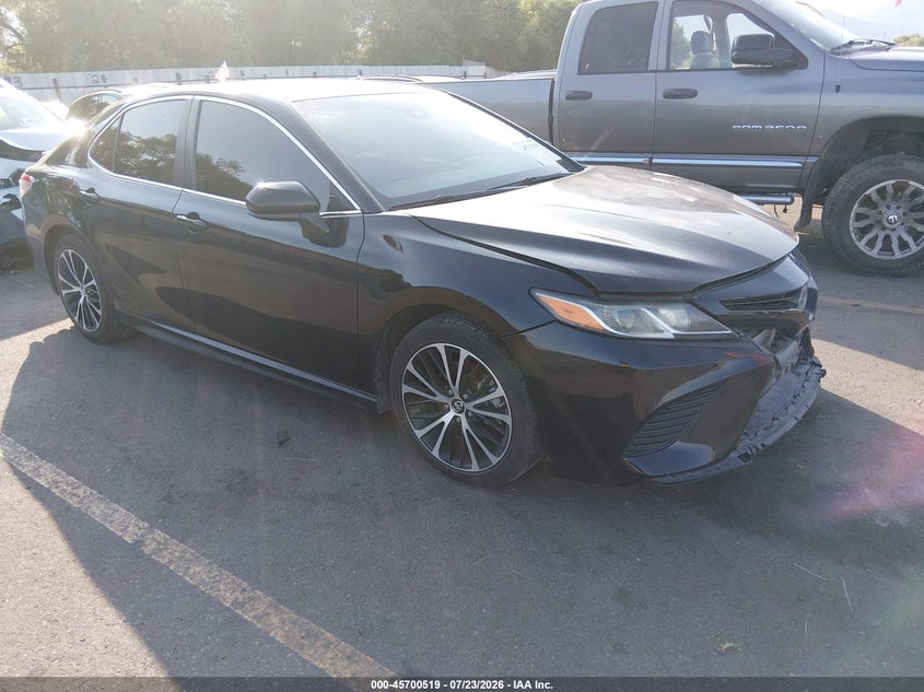 2018 TOYOTA CAMRY auction photo 1