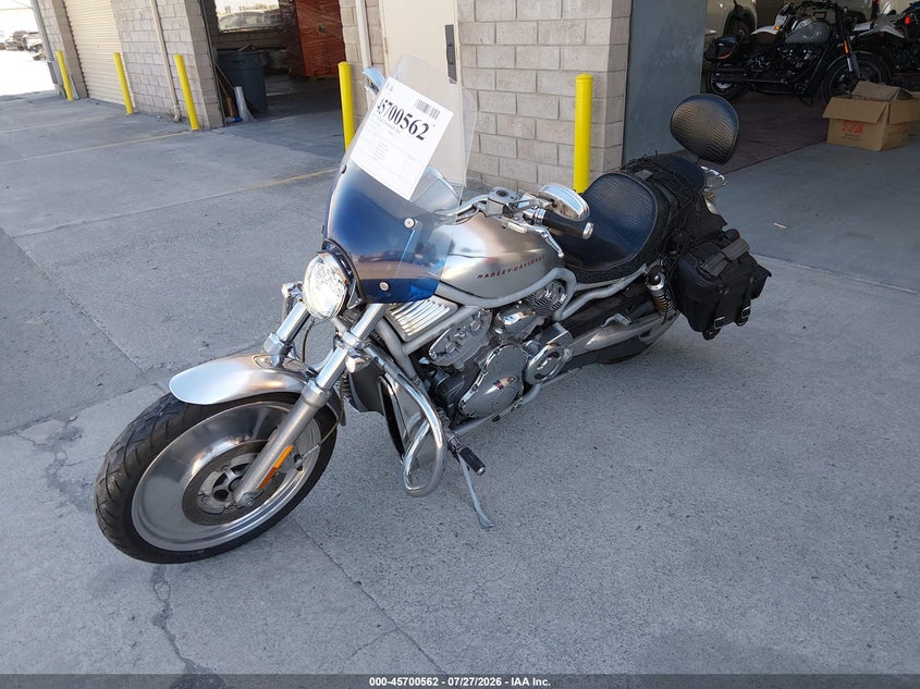 2002 HARLEY-DAVIDSON VRSCA auction photo 2