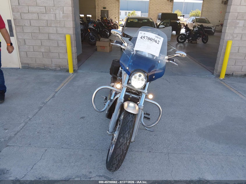 2002 HARLEY-DAVIDSON VRSCA auction photo 5