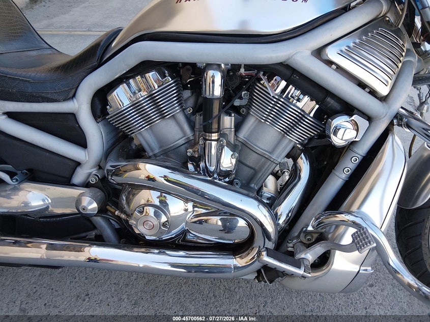 2002 HARLEY-DAVIDSON VRSCA auction photo 8