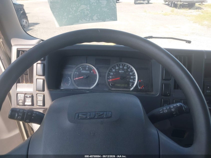 2016 ISUZU NPR VAN N/A