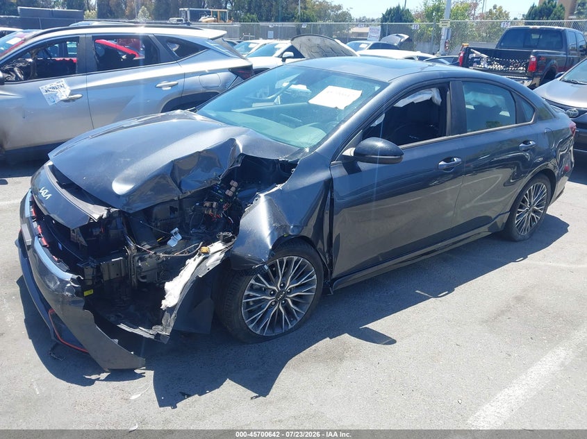 2024 KIA FORTE auction photo 2