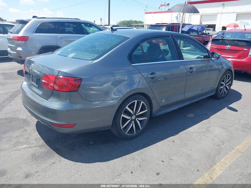 2013 VOLKSWAGEN JETTA auction photo 4