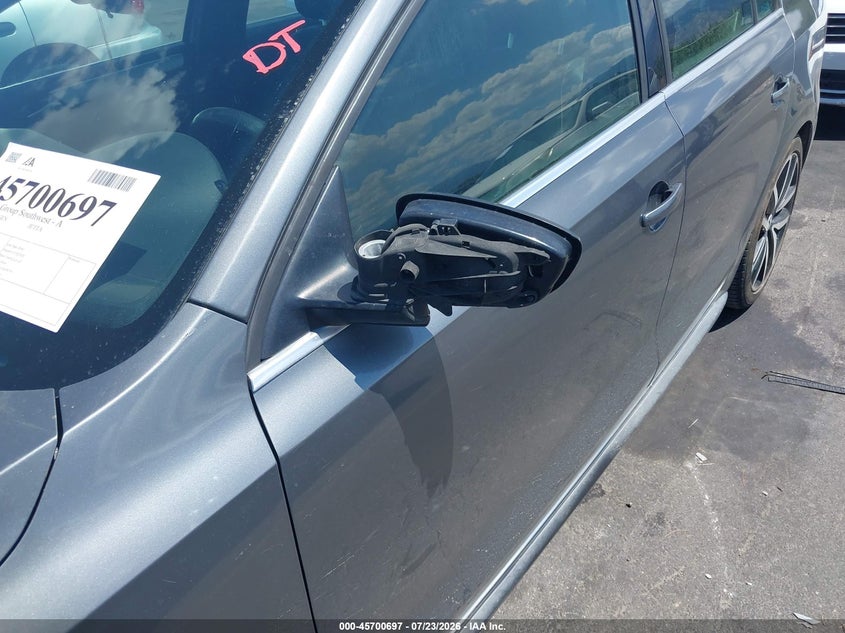 2013 VOLKSWAGEN JETTA auction photo 6