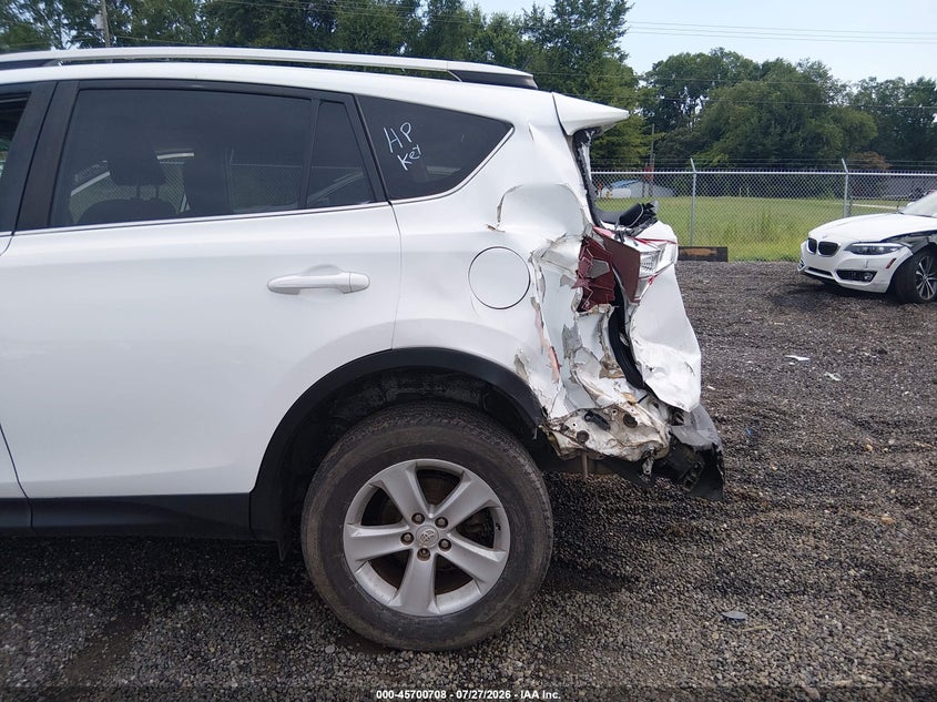 2014 TOYOTA RAV4 auction photo 6