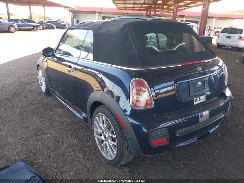 2013 MINI CONVERTIBLE auction photo 3