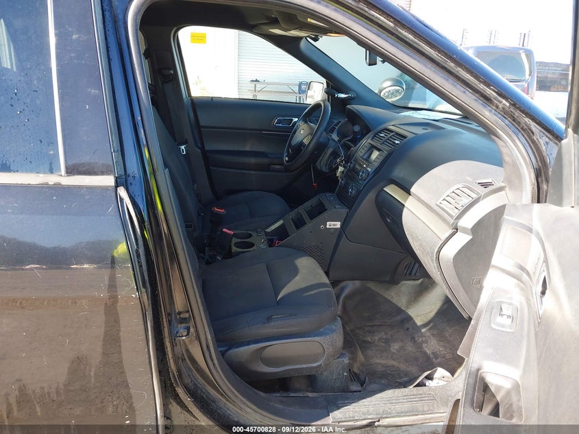 FORD POLICE INTERCEPTOR UTILITY 2018 VIN 1FM5K8ARXJGC49566