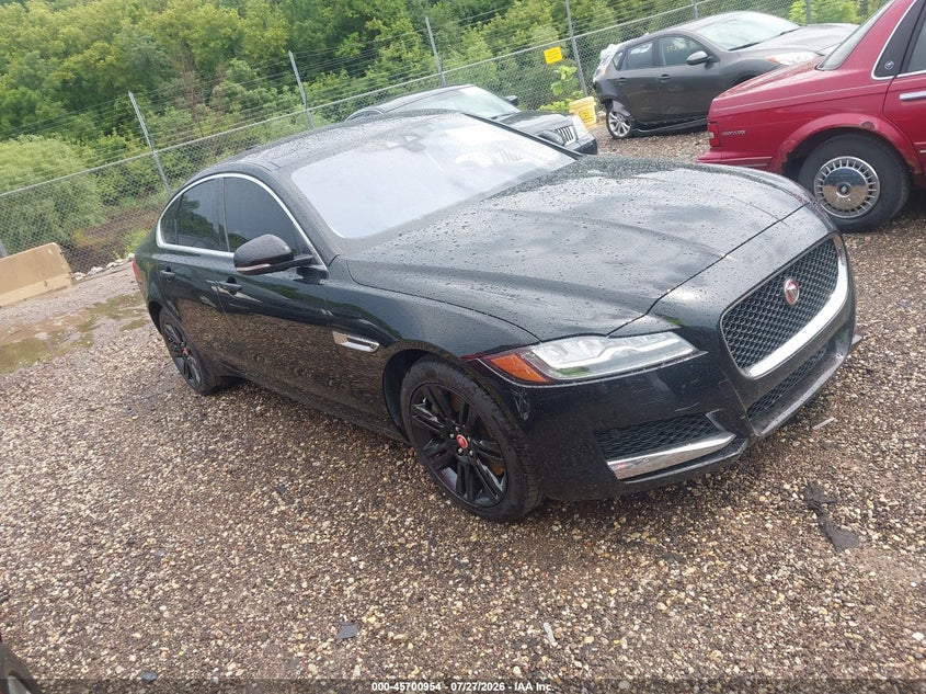 2017 Jaguar Xf