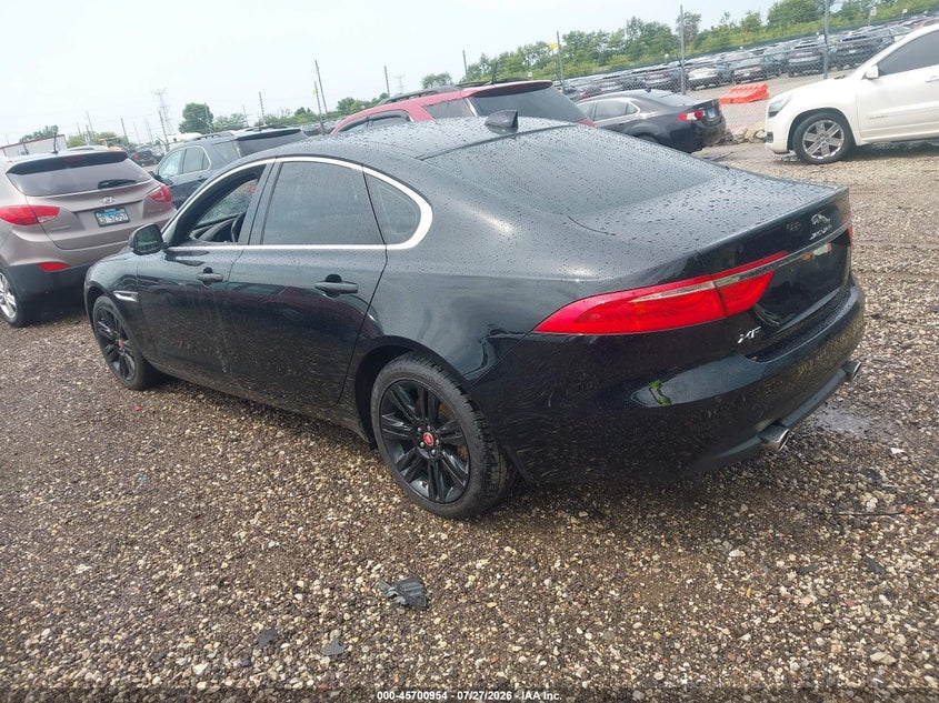 2017 JAGUAR XF auction photo 3