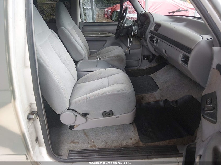 1996 FORD F150 auction photo 5