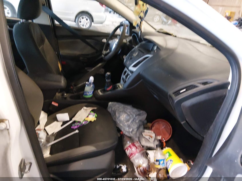 2013 FORD FOCUS auction photo 5