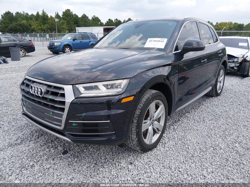 Vin: wa1bnafy1j2106275, lot: 46199672, audi q5 2.0t premium/2.0t tech premium 20182