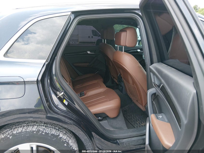 AUDI Q5 - zdjęcie 8