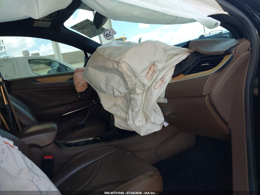 2015 LINCOLN MKC auction photo 5