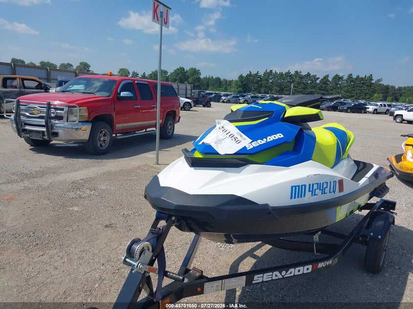 2017 SEADOO WAKE 155 auction photo 2