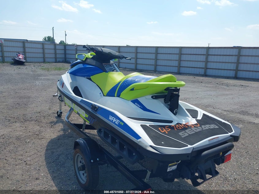 2017 SEADOO WAKE 155 auction photo 3