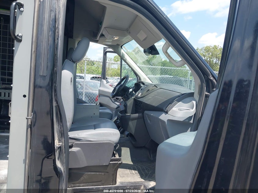 2018 FORD TRANSIT-250 auction photo 5