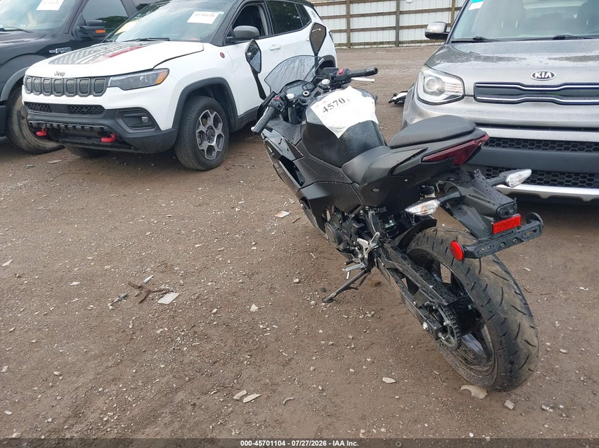 2026 KAWASAKI NINJA SPORT_BIKE 2