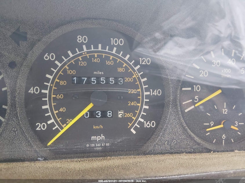 1989 MERCEDES-BENZ 560 auction photo 7