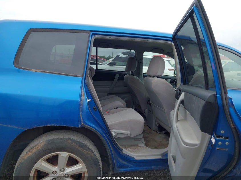 2008 TOYOTA HIGHLANDER auction photo 8