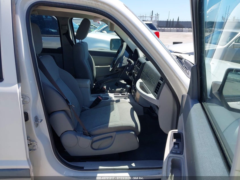 2008 JEEP LIBERTY auction photo 5