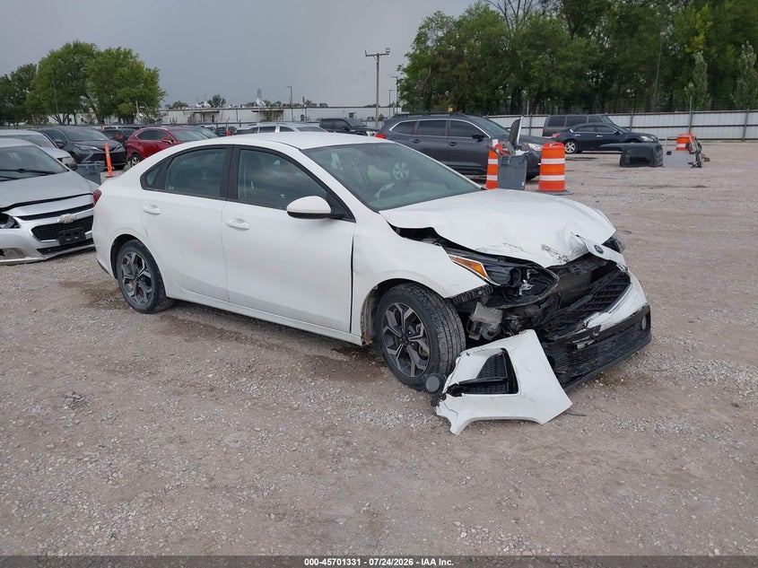 Vin: 3kpf24ad9me363200, lot: 46199959, kia forte lxs 2021 img_1
