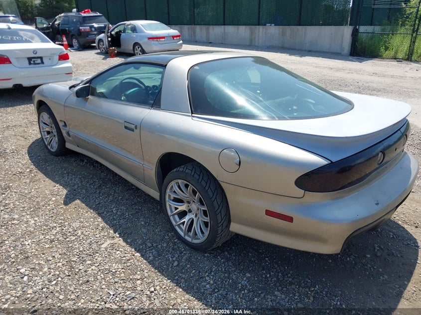 2001 PONTIAC FIREBIRD auction photo 3