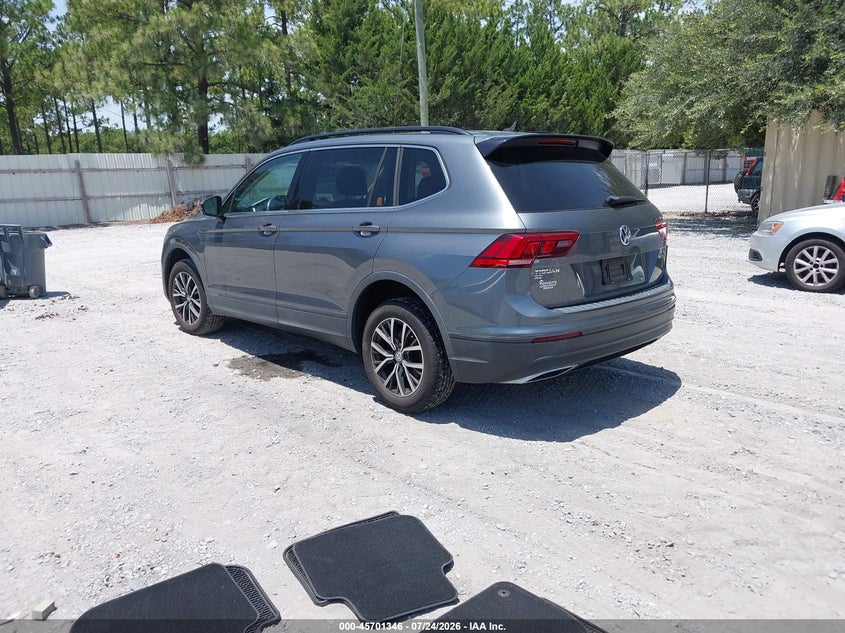 2019 VOLKSWAGEN TIGUAN auction photo 3