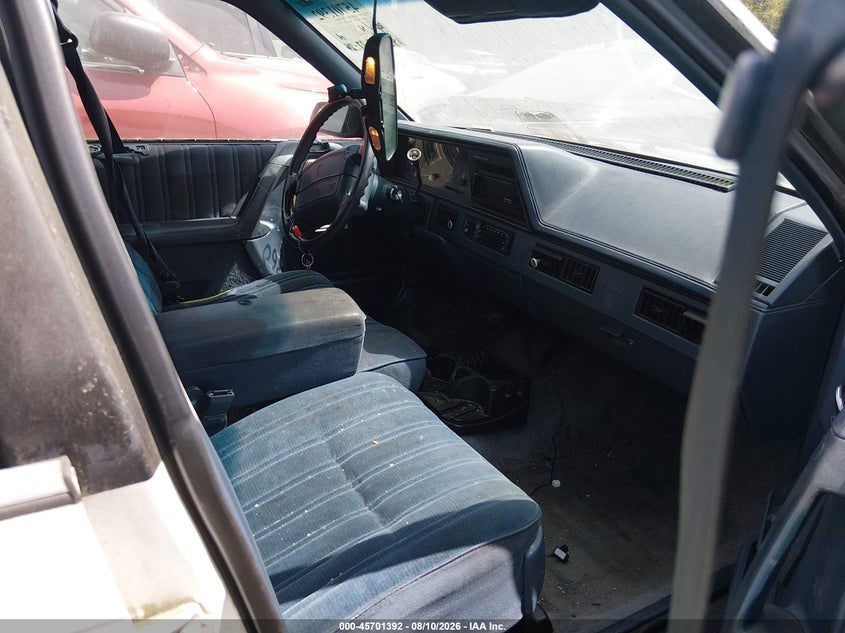 1993 OLDSMOBILE CUTLASS CIERA auction photo 5