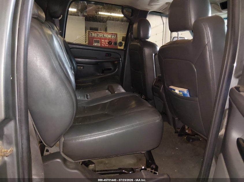 GMC SIERRA 2500HD 2004 VIN 1GTHK23244F207922