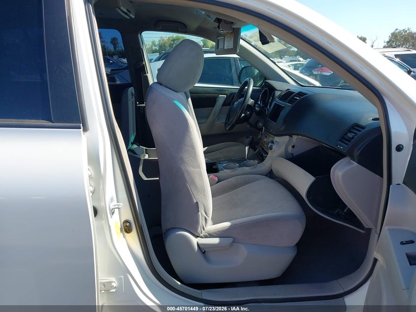 2008 TOYOTA HIGHLANDER auction photo 5