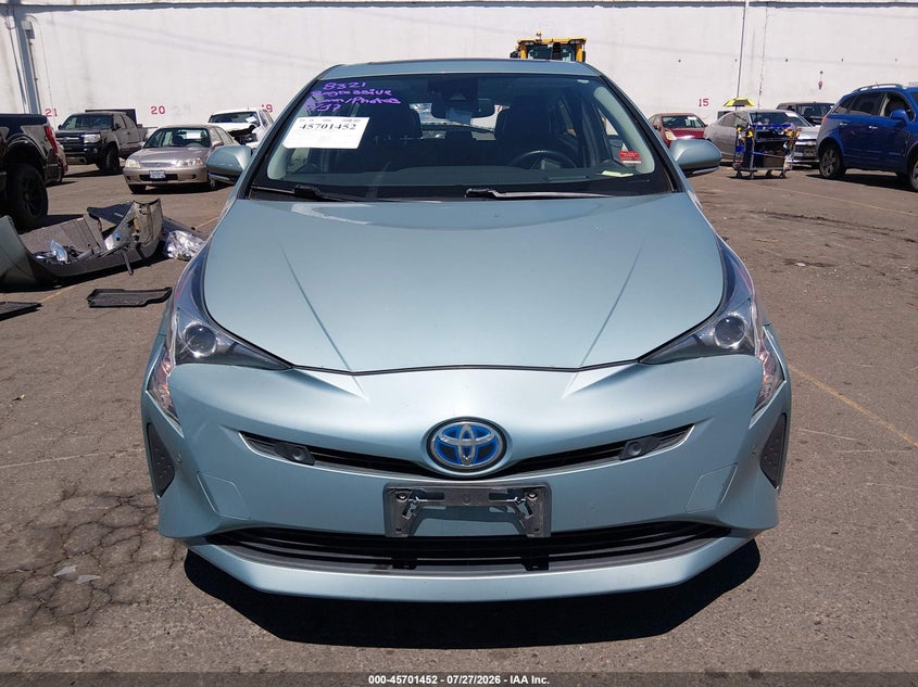 TOYOTA PRIUS - zdjęcie 13