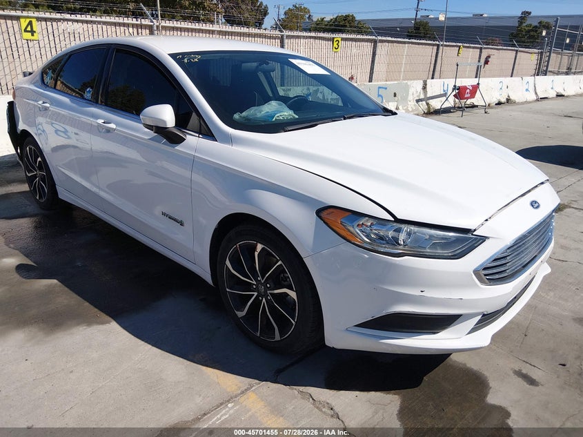 Vin: 3fa6p0lu7hr358475, lot: 46200084, ford fusion hybrid se 2017 img_1