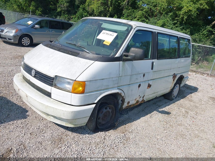 1993 VOLKSWAGEN EUROVAN auction photo 2
