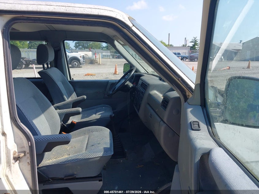 1993 VOLKSWAGEN EUROVAN auction photo 5