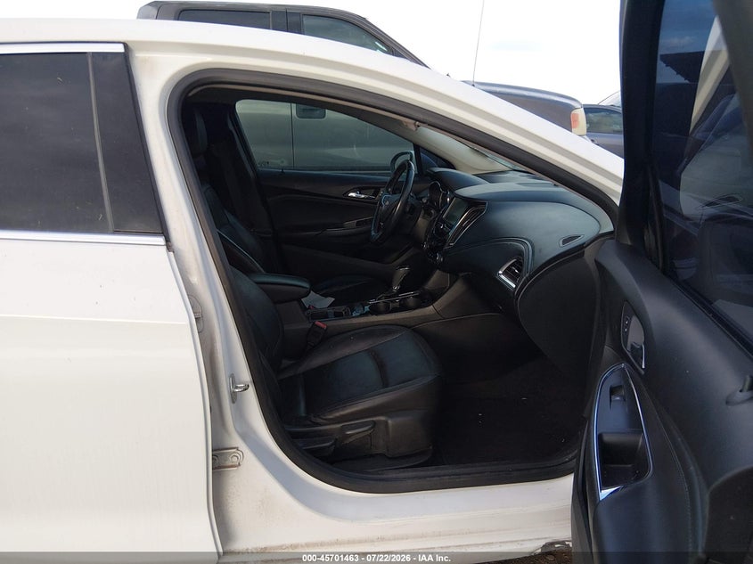 2018 CHEVROLET CRUZE auction photo 5