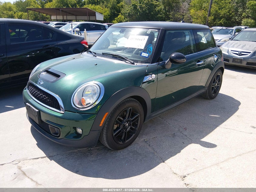 2013 MINI HARDTOP auction photo 2