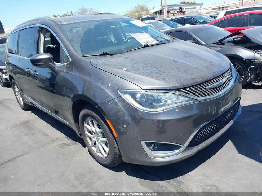 Vin: 2c4rc1bg5lr126038, lot: 46200313, chrysler pacifica touring l 2020 img_1
