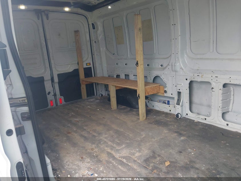 2017 FORD TRANSIT-250 auction photo 8