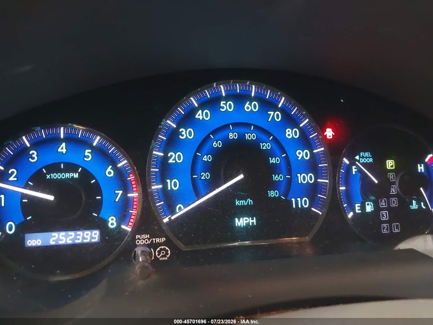 2008 TOYOTA SIENNA auction photo 7