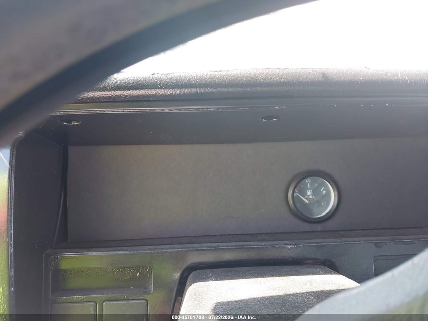 1992 NISSAN TRUCK auction photo 7