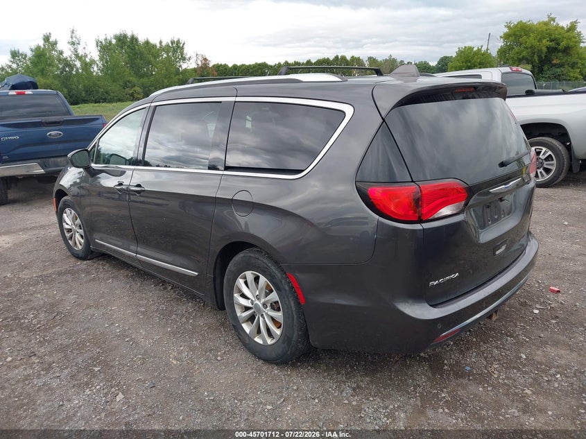 Vin: 2c4rc1bg7jr235243, lot: 46200340, chrysler pacifica touring l 20183