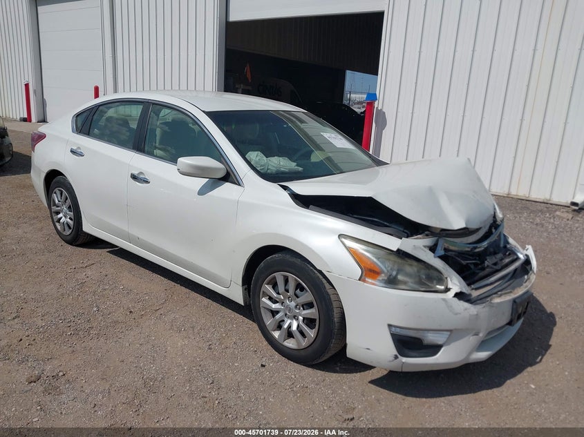 2013 NISSAN ALTIMA auction photo 1