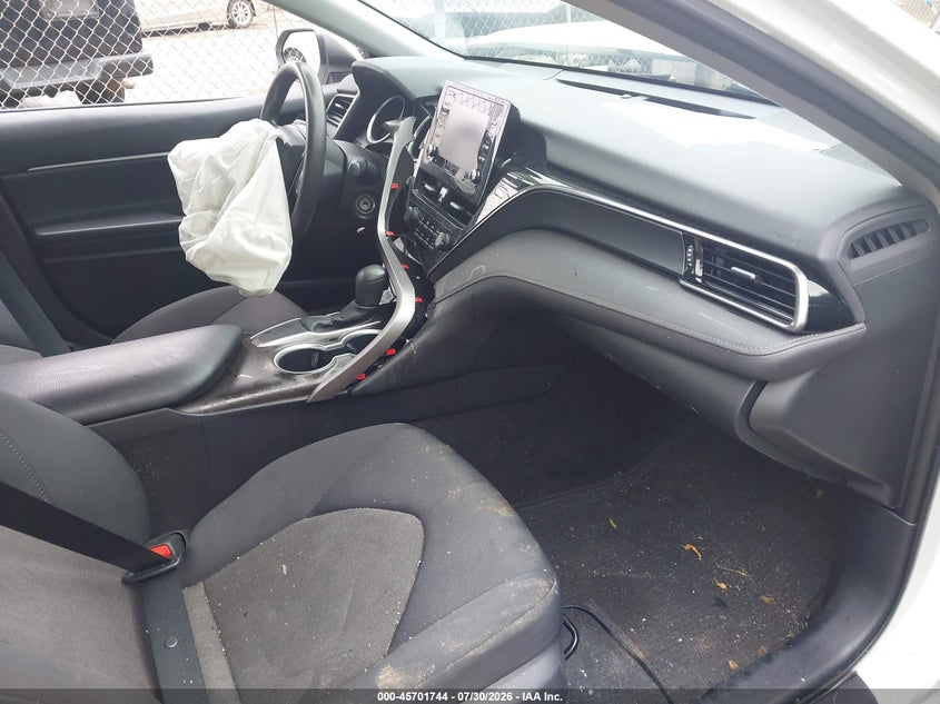 TOYOTA CAMRY - zdjęcie 5