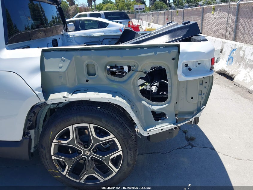 2026 RIVIAN R1T PICKUP ELECTRIC