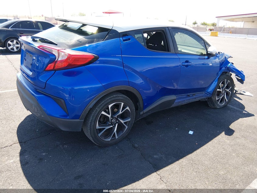 2019 TOYOTA C-HR auction photo 4