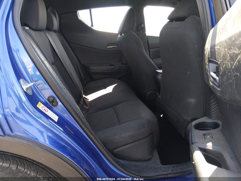 2019 TOYOTA C-HR auction photo 8